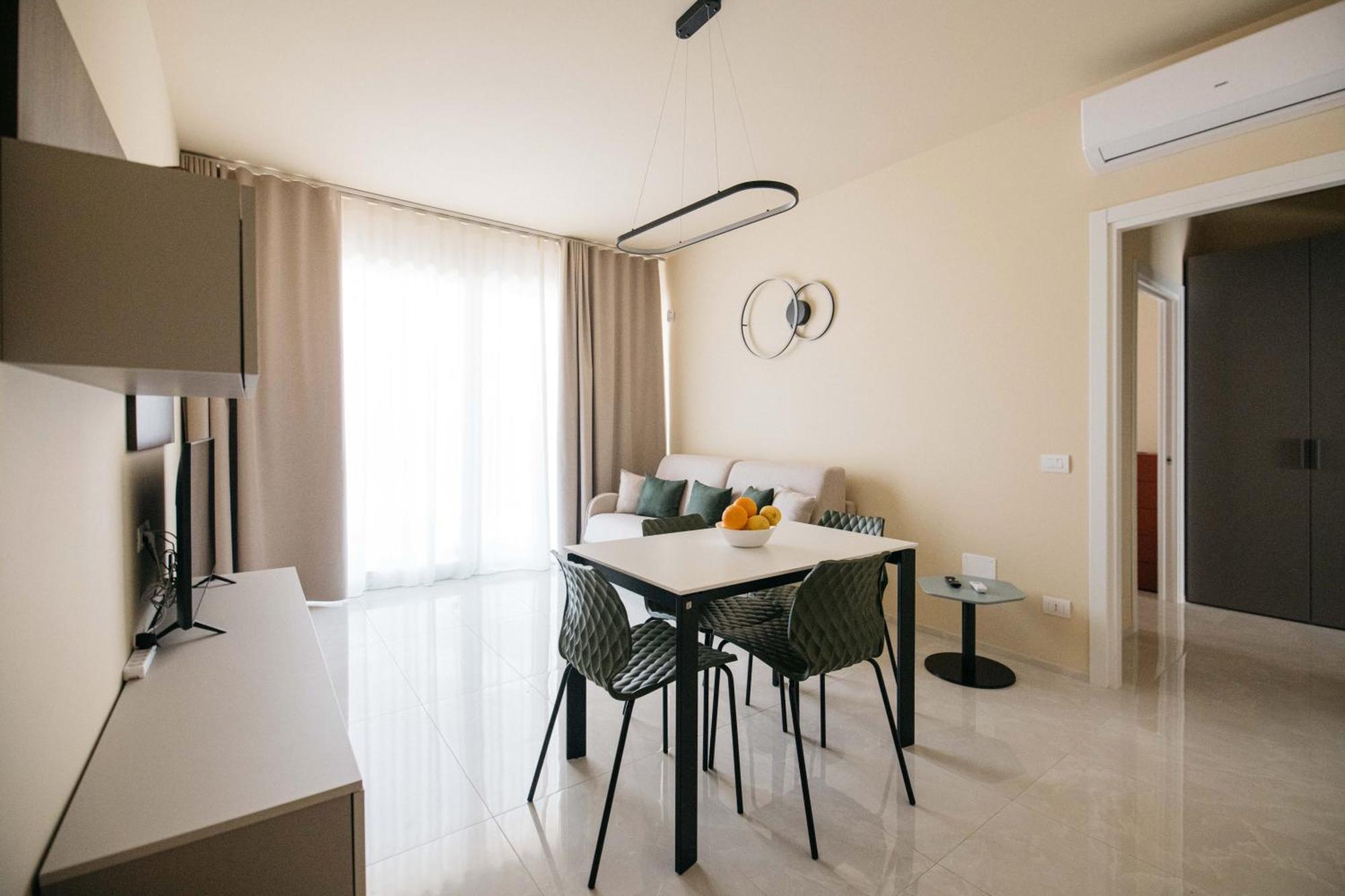Minerva Luxury Apartment & Tulipan Apartment By Taormina Holidays Exterior photo