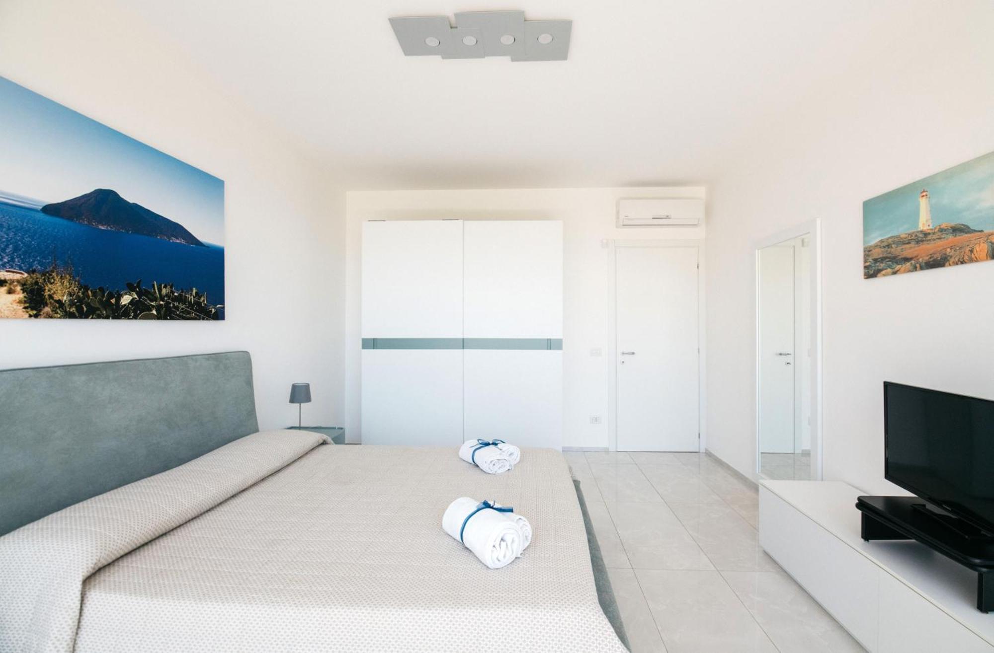 Minerva Luxury Apartment & Tulipan Apartment By Taormina Holidays Exterior photo